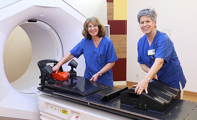 Bestrahlung mit dem Halcyon-Beschleuniger in der Klinik für Strahlentherapie / Radioonkologie