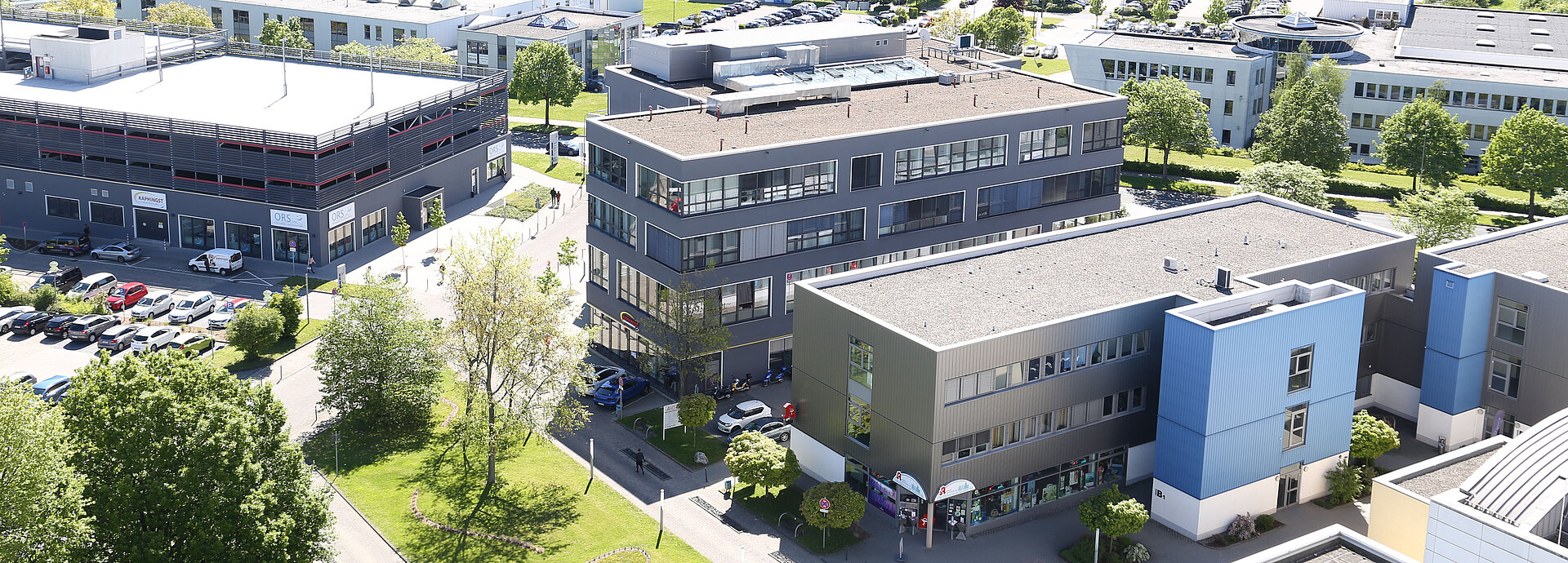 Blick von oben auf das Medi-Center in Wetzlar. 
